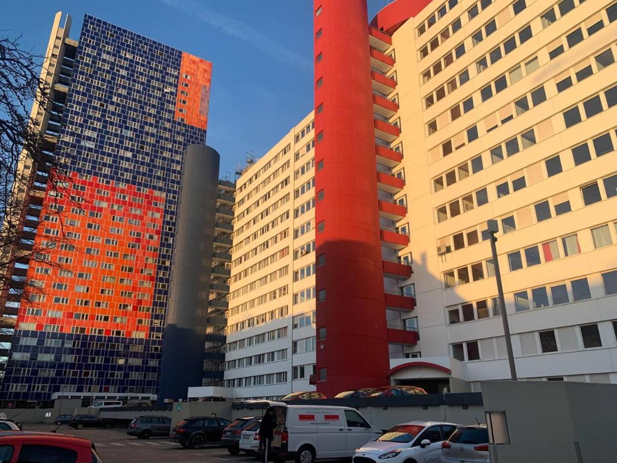 Moeblierte Apartment Im Herkules Koeln Neuehrenfeld Exteriér fotografie